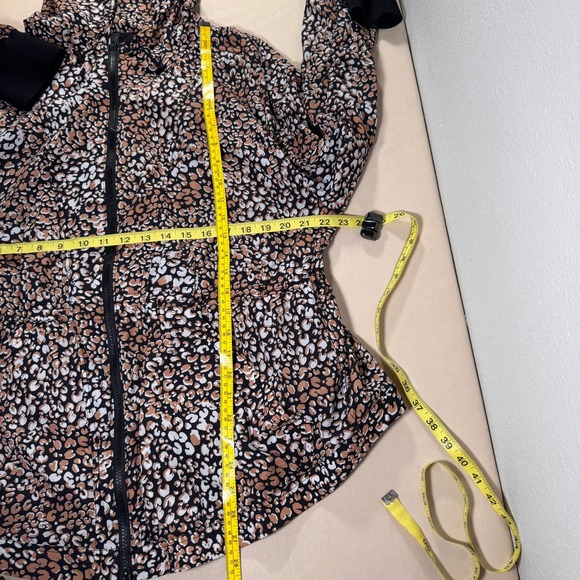 Free People Movement Run Wild Windbreaker Hooded Jacket Leopard Large Casual EUC - Picture 13 of 16